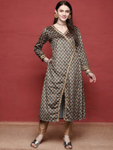Green & Cream-Coloured Floral Printed Velvet Kurta-AHKUVLDP-1030